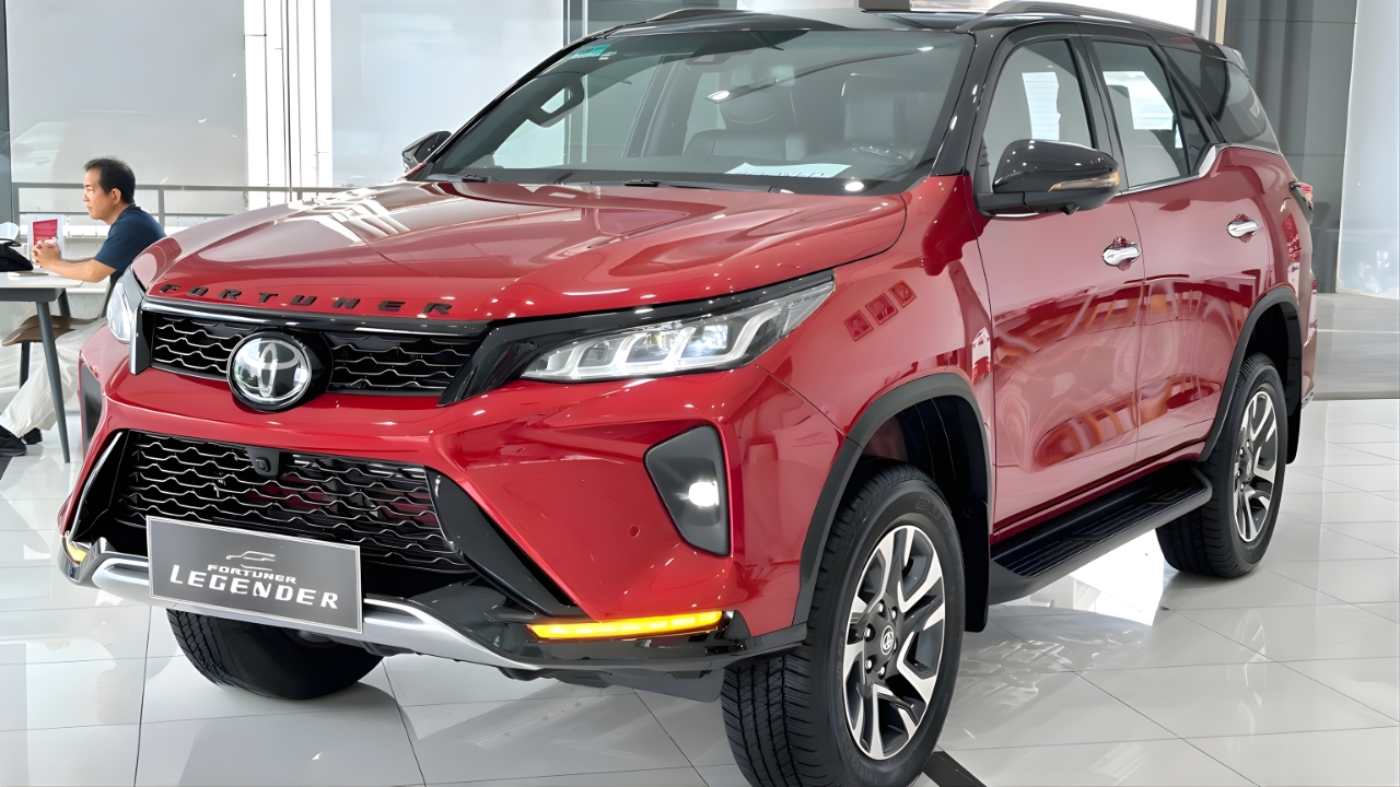 Toyota Fortuner Facelift 2026 Unveiled – 7 Seater SUV with 4×4 Power and 24 kmpl Mileage